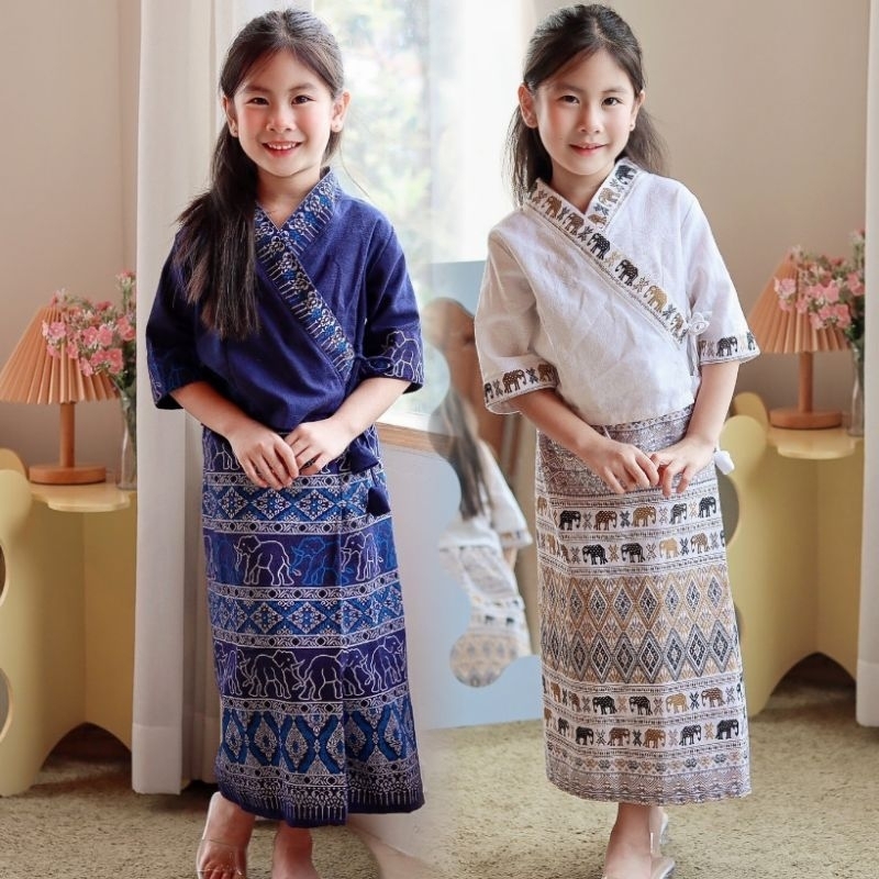 #Tn ชุดไทยพื้นเมืองล้านนาเด็ก งาน 2 ชิ้น เสื้อ ผ้าถุงเอวสม๊อค (ไม่รวมประดับ)