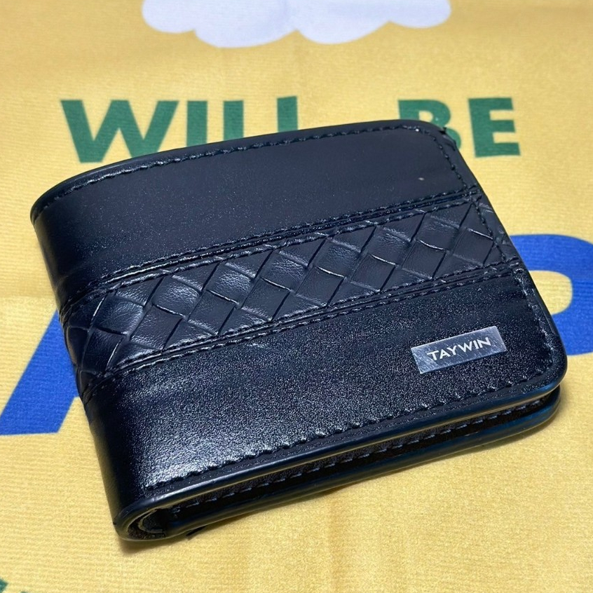 กระเป๋าสตางค์ผู้ชาย สีดำ (มือสอง) TAYWIN