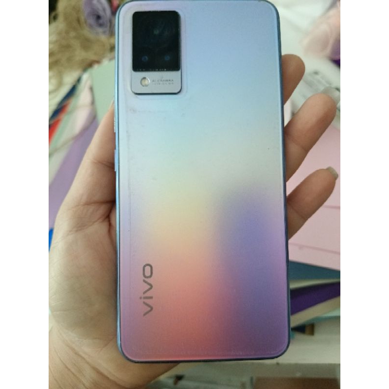 ขายวิโว่วี21 vivo v215gมือสองสภาพดีไม่เคยซ่อม(อ่านรายละเอียดก่อน)