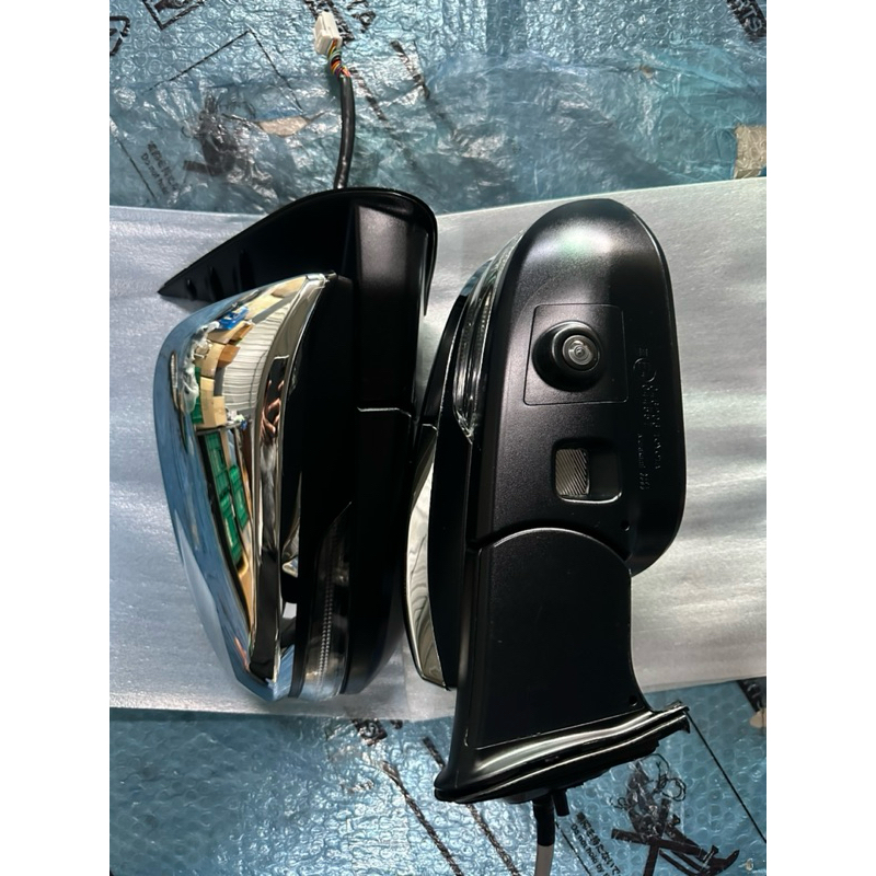 กระจกมองข้าง TOYOTA รุ่น Fortuner Leader และ Rocco ของแท้รุ่นมีกล้องมีBSM ฝาโครเมี่ยมของแท้💯 %