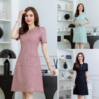 เดรสผ้าแจ็คกาด แพทเทิร์นสวยเรียบหรู ช่วงคอดีไซน์หยดน้ำสวยลงต…