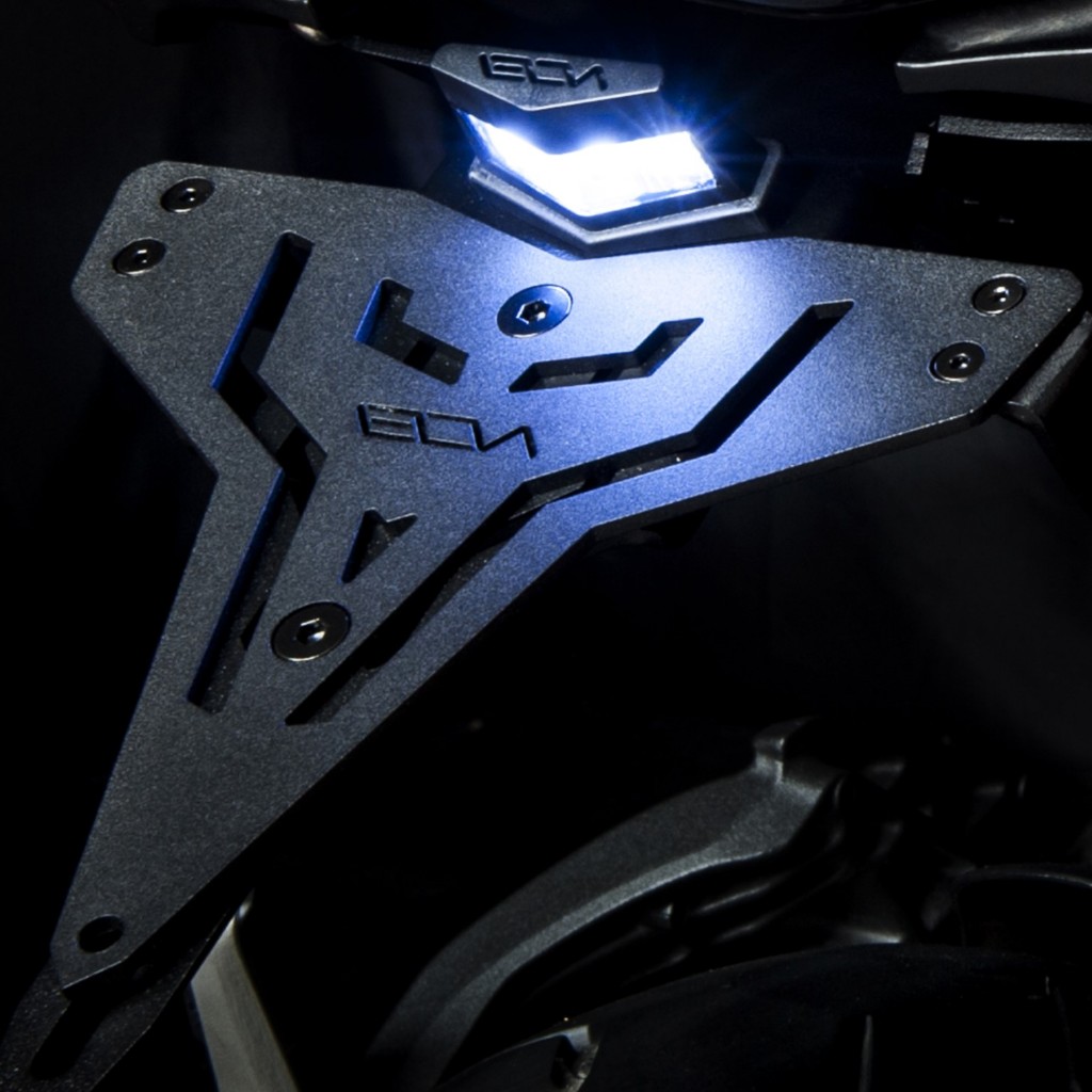 Leon ท้ายสั้น รุ่น Moderno สำหรับ KAWASAKI Z1000(2015-17) BLACK