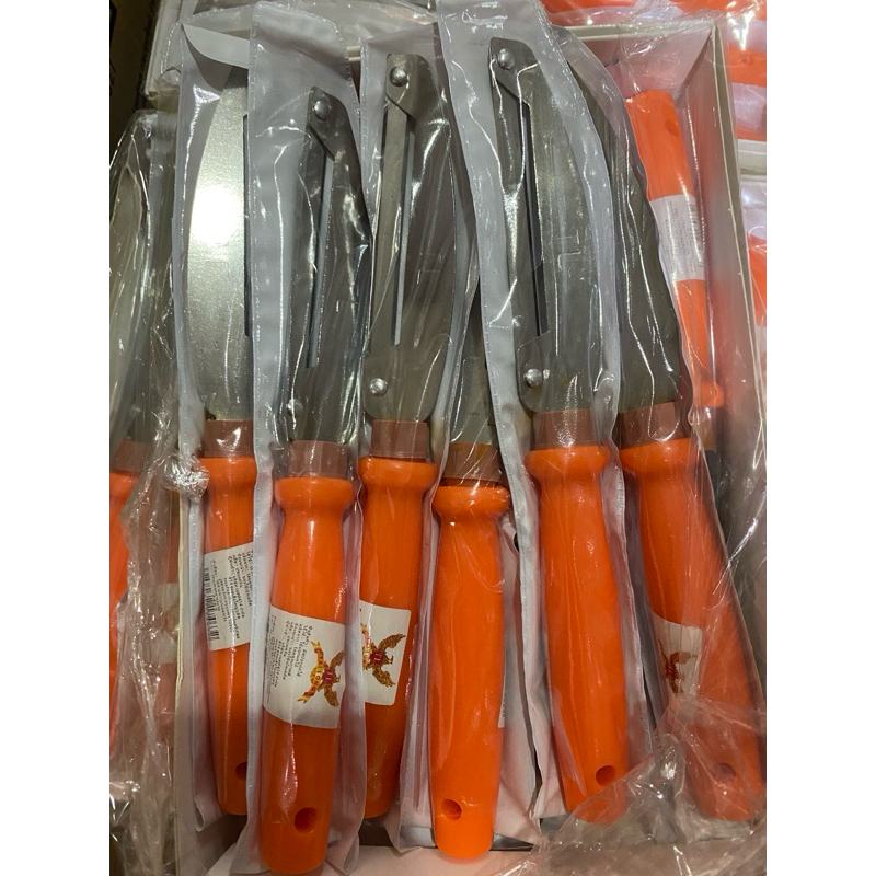 ของใช้ในครัว,มีดปอกผลไม้ ,มีดทำกับข้าว,ที่เปิดขวด ,กรรไกรทำอาหาร ,เขียงไม้