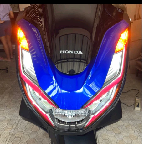ฟิล์มแต่งไฟหรี่ PCX160 2021