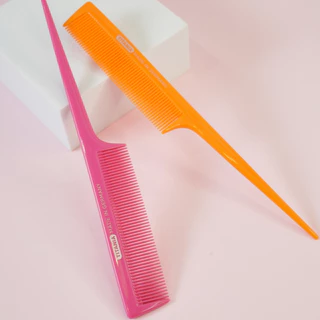 TITANIA comb with handle หวีหางแหลม จัดแต่งทรงผม ยีผม สร้างวอลลุ่ม ยาว 20.5 cm นำเข้าจากเยอรมันนี