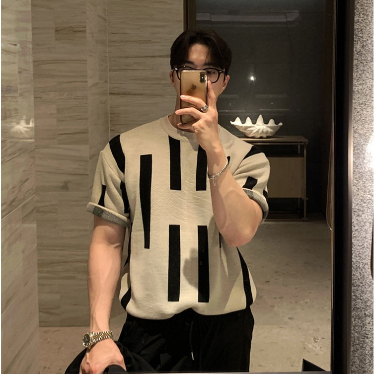 StylePop เสื้อคอกลมเกาหลี แขนสั้น ผ้าถัก แขนจั๊ม สีน้ำตาลอ่อนดำ Knit Brown Crew Neck Shirt G49