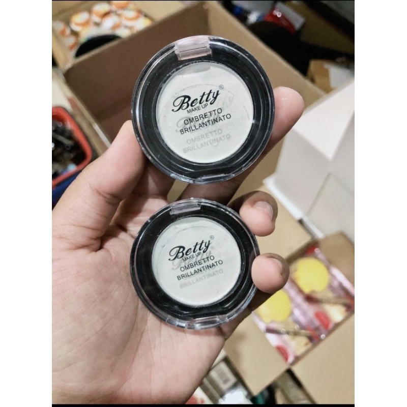 ไฮไล้สีขาว (ไม่มีชิมเมอร์ วิ้ง)  ตลับกลม – โปรปัง