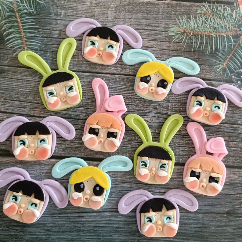 น้ำตาลปั้นคลาย bunny ขนาด 6-7 * 8-9 cm ใช้เวลาจัดทำ 1-2 วัน