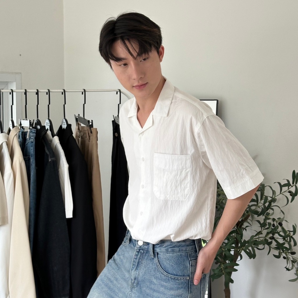 KINS เสื้อเชิ้ตแขนสั้นรุ่นใหม่ เสื้อเชิ้ตสไตล์เกาหลี (รหัส : KN105)