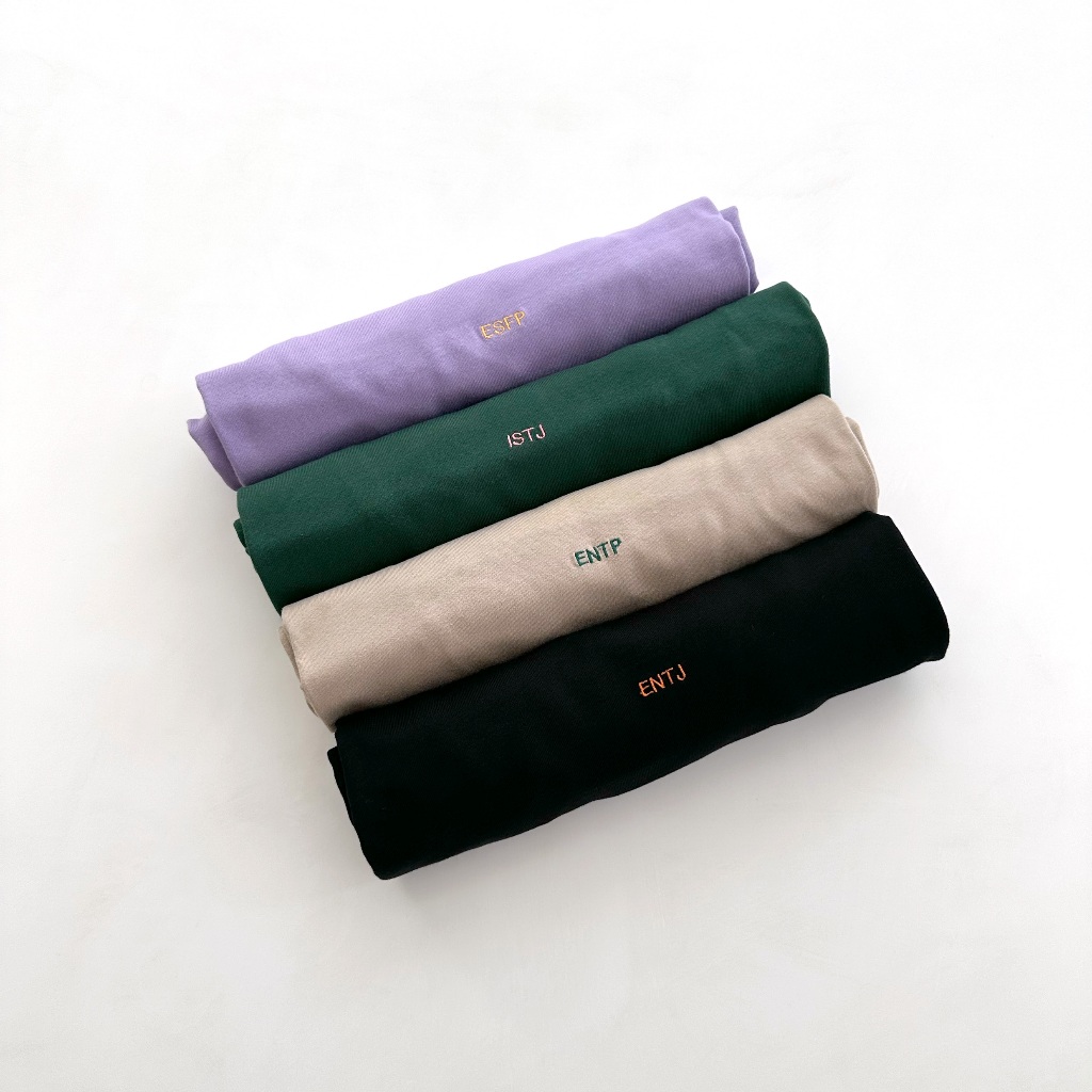 HAY - MBTI T-shirt (Unisex) (งานปัก)