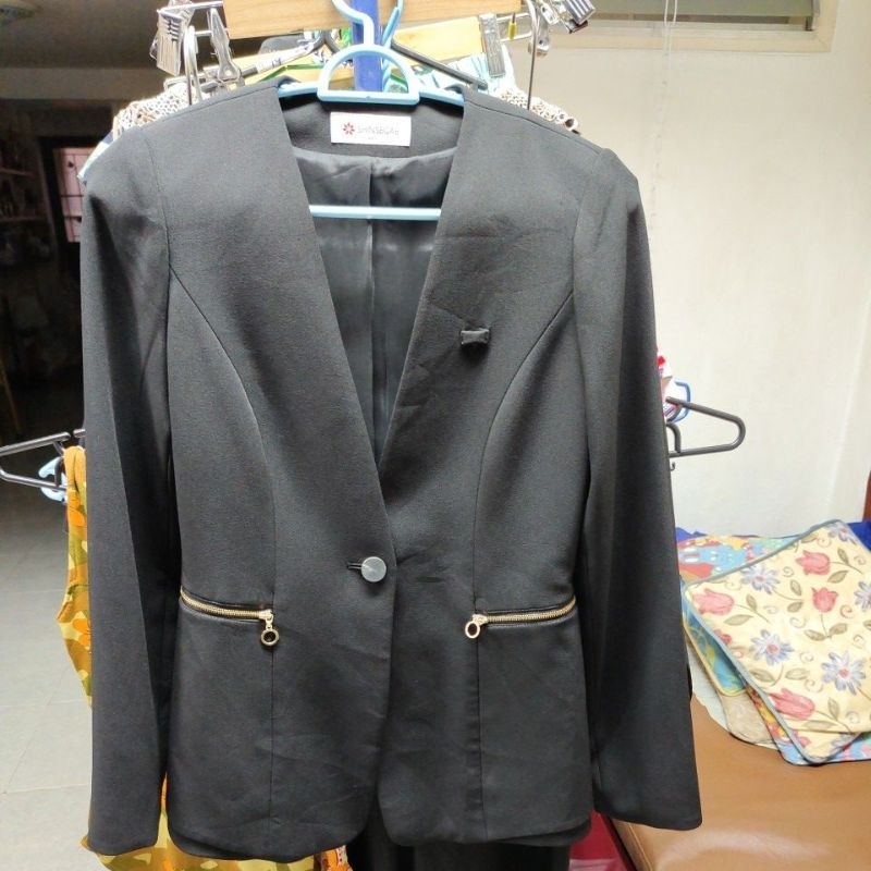เสื้อสูท link ชำระเงินลูกค้าสินค้าดังภาพหมดค่ะน้ำหนัก1กิโลกรัม
