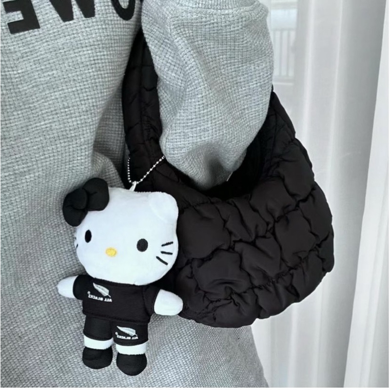ของแท้ cos quilted micro bag Black พร้อมส่ง