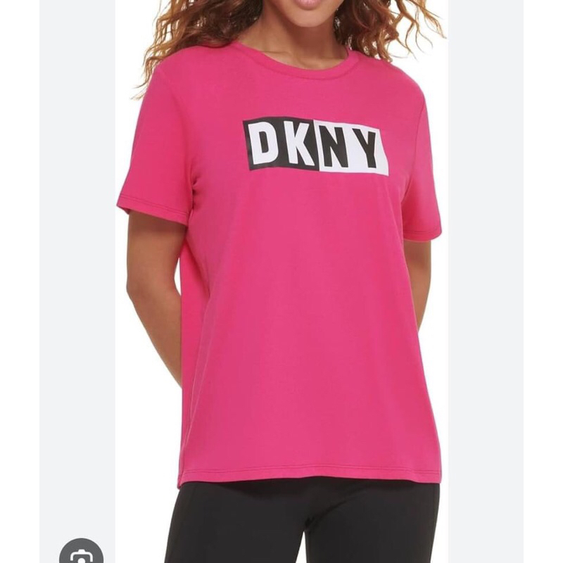 DKNY เสื้อยืดผ้าดี นุ่ม ใส่สบาย