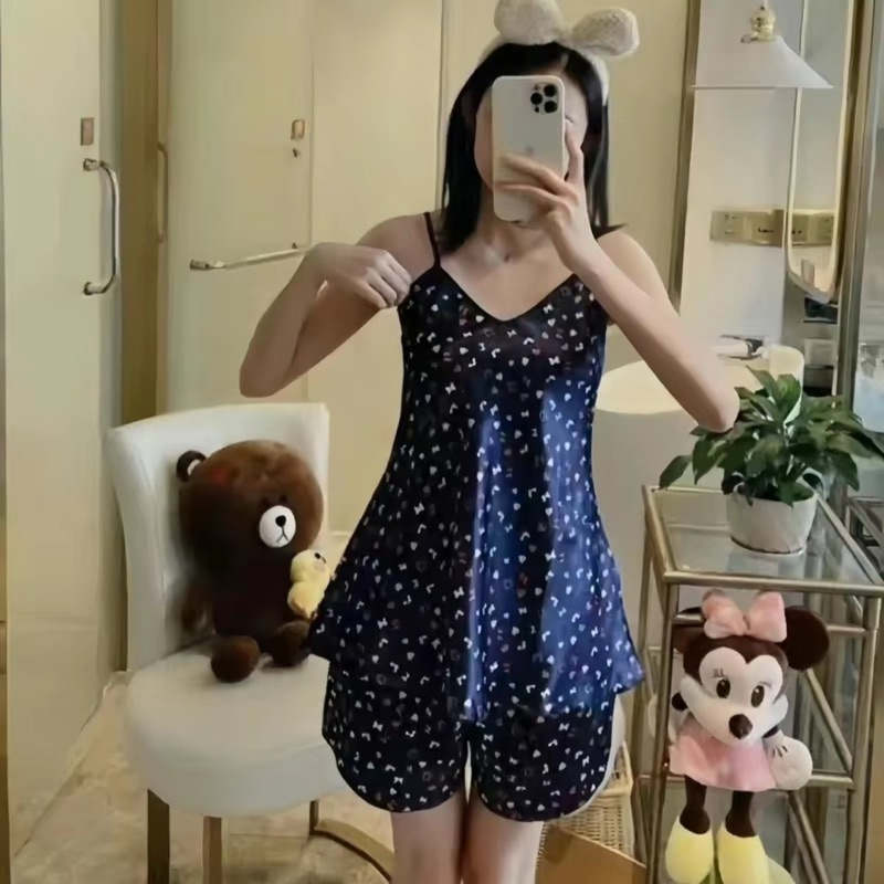 พร้อมส่ง!!!ชุดนอนเสื้อสายเดี่ยวกางเกงขาสั้น ผ้าซาติน รูปที่ 5