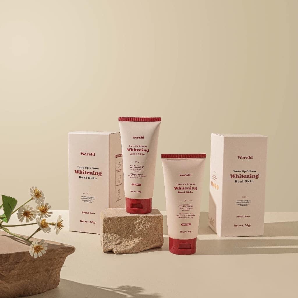 ✅【บริษัทโดยตรง】วอชิ โทนอัพ เกลี่ยง่าย แห้งไว ไม่ทิ้งคราบ  Worshi Tone UP Cream Whitening Real Skin 5