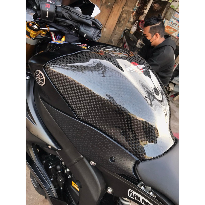 ครอบถังYamaha R6​ ครอบถังเพียวคาร์บอน ทรงโหนก ครอบถังทรงGp ทรงสนาม