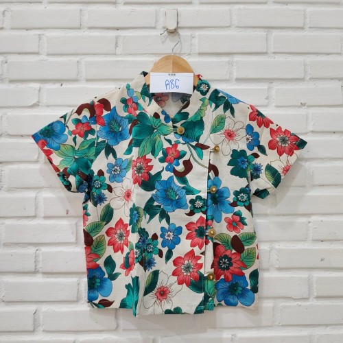 เสื้อคอจีน(ดุมเหรียญ)ดอกฟ้าเขียว(ขาว) (ค86)