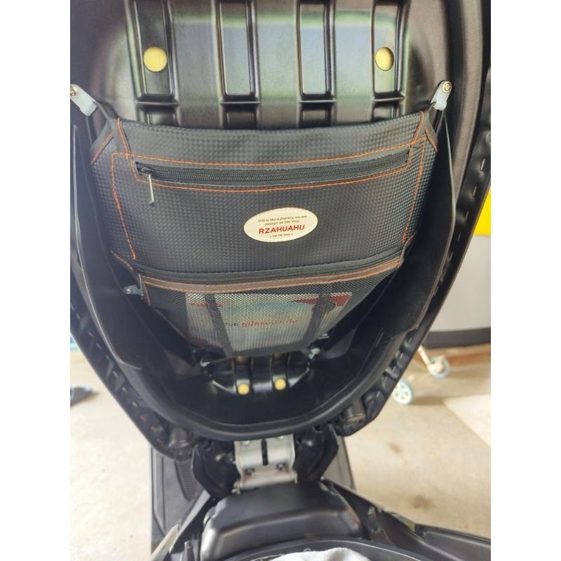 Nmax ทุกปี ใส่ได้หมด กระเป๋าเก็บของใต้เบาะติดไว้มีประโยชน์จริง