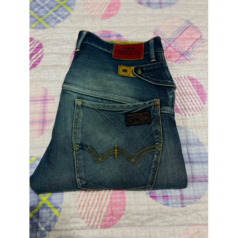 กางเกงยีนส์ มือสอง แบรนด์ EDWIN (ขาโค้ง)