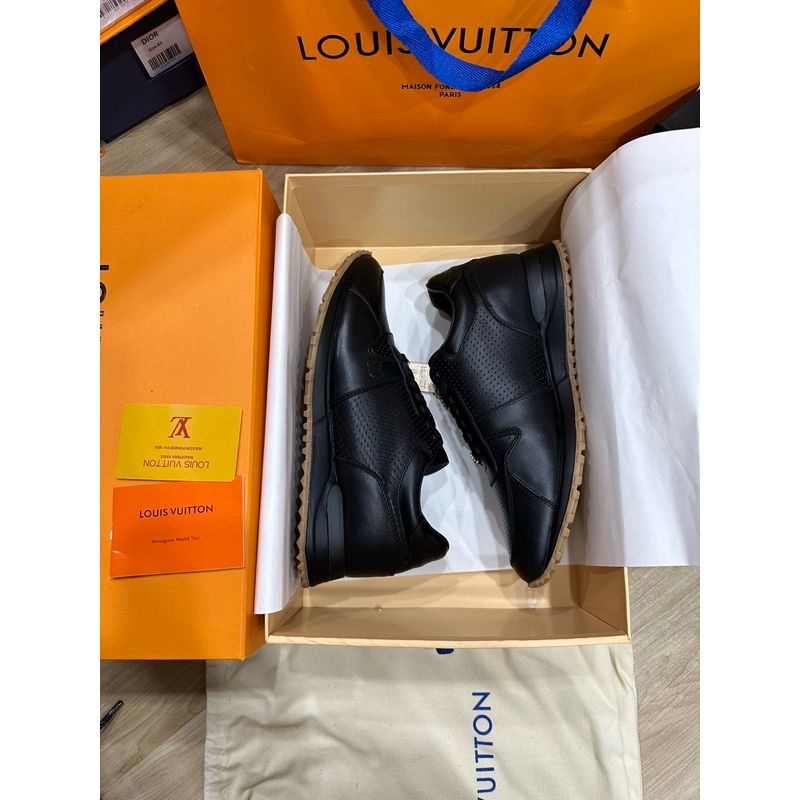 [ พร้อมส่ง ] LV x Supreme run away “ Black“  Size 40 - 46 [ ORI ]