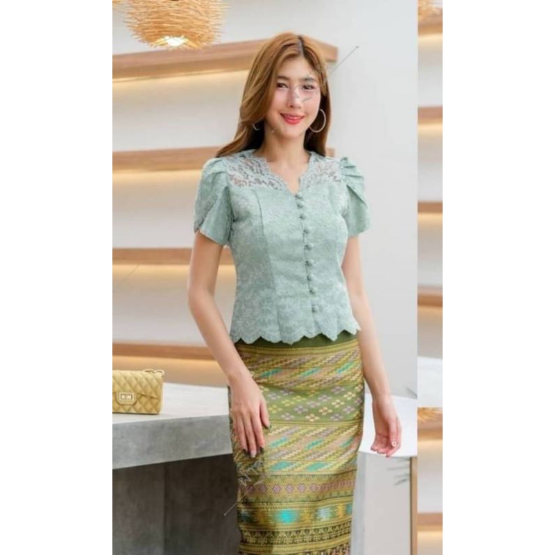 เสื้อไทยประยุกต์ เสื้อลูกไม้แขนสั้น ไซส์32-46"(สอบถามไซส์ก่อนนะคะ)