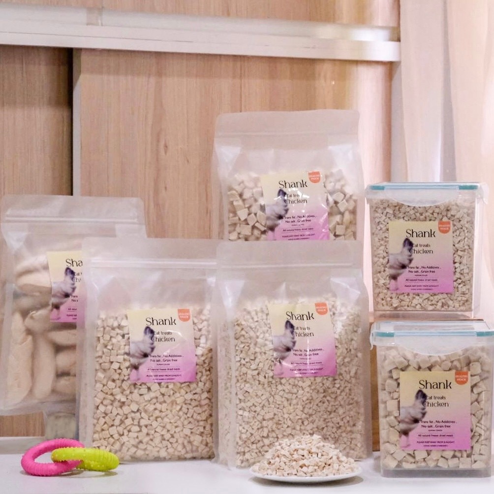 Best Seller!!! อกไก่ชิ้น ไก่เต๋ากลาง,จิ๋ว ตับไก่,เนื้อ แซลม่อน ไข่แดง ฟรีซดราย 500G สำหรับแมว สุนัข 
