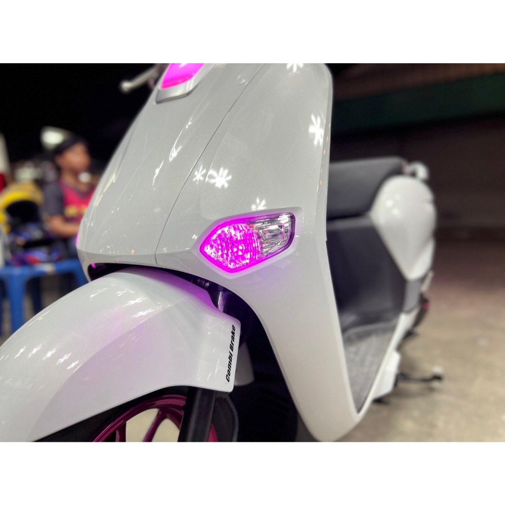 หลอดไฟหรี่เลี้ยว จีออโน่ 125 ไฟหรี่เลี้ยว LED รุ่นใหม่ สว่างมากๆ ใส่รถ Honda Giorno + (ราคา 2 หลอด)