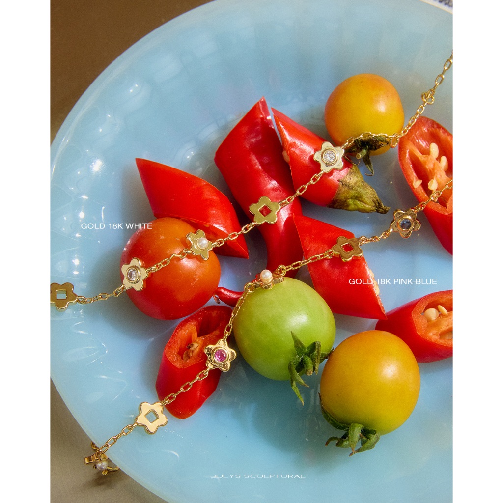 Julys - daisy and rose bracelet