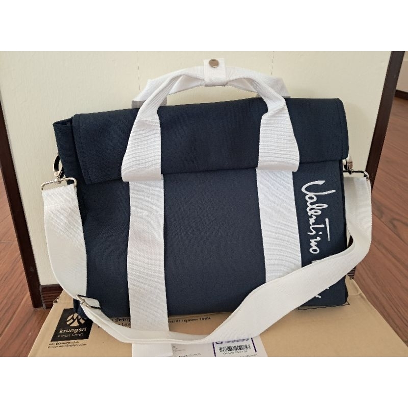 กระเป๋า Valentino Rudy