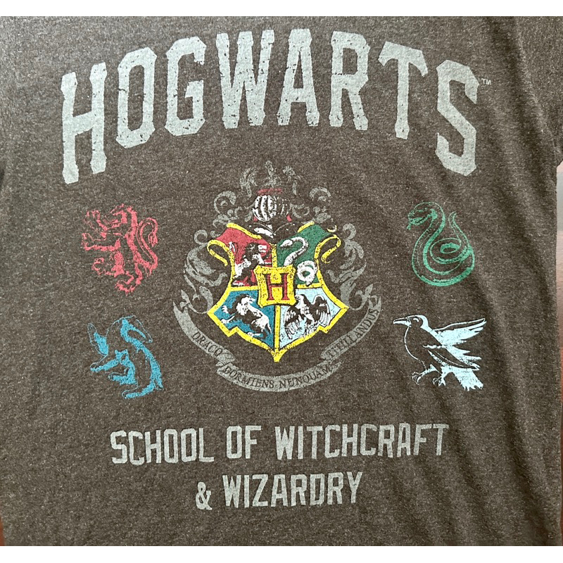 Harry Potter / Hogwarts เสื้อยืด มือสอง