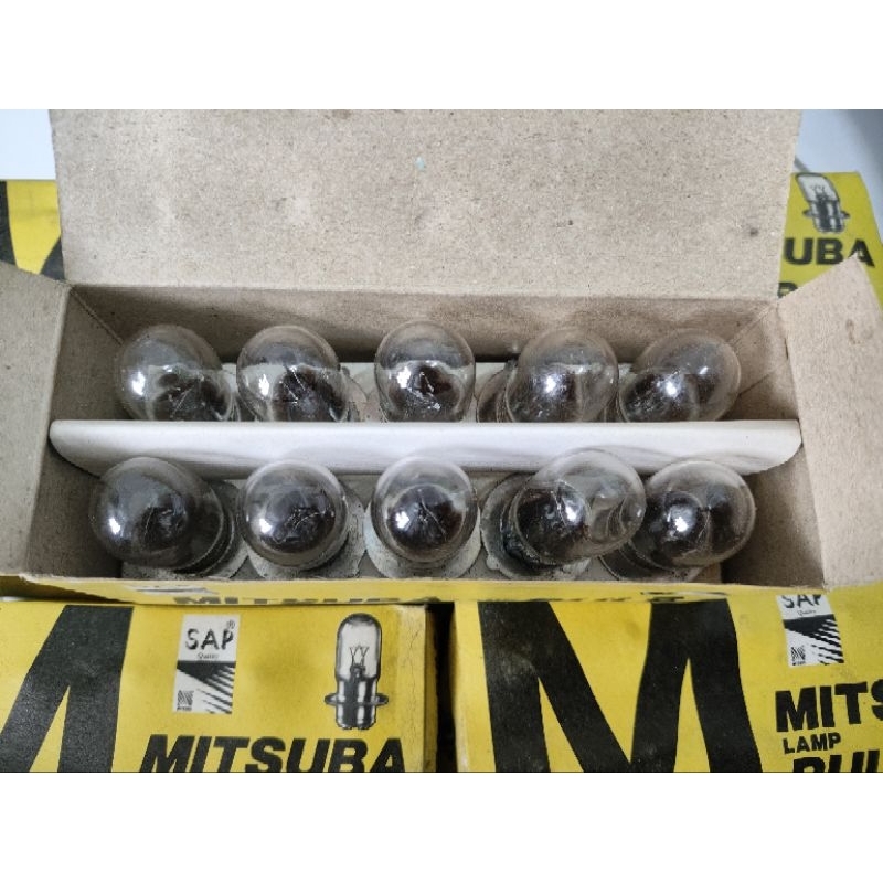 หลอดไฟหน้ามอเตอร์ไซค์ 6V. 35/35W.(ยกกล่อง)