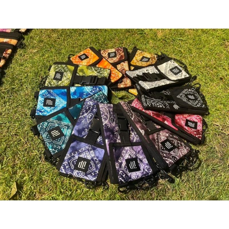 Sling phone bag, Paisley กระเป๋าใส่โทรศัพท์แฮนด์เมด ลายลูกน้ำ