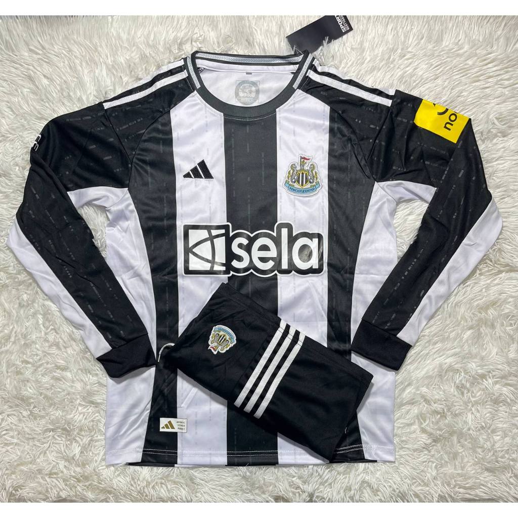 เสื้อฟุตบอล ทีมNewcaslte แขนยาวเสื้อพร้อมกางเกงชุดกีฬาเนื้อผ้าดีใส่สบาย2024/2025