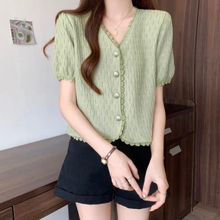 QKshop ใหม่ เสื้อเบลาส์ผู้หญิง สไตล์เรียบง่ายลุคคุณ สีสวยทุกสี ผ้าไม่หนาไม่บางมากกำลังดี ใส่สบายสุดๆ แมทช์ง่าย