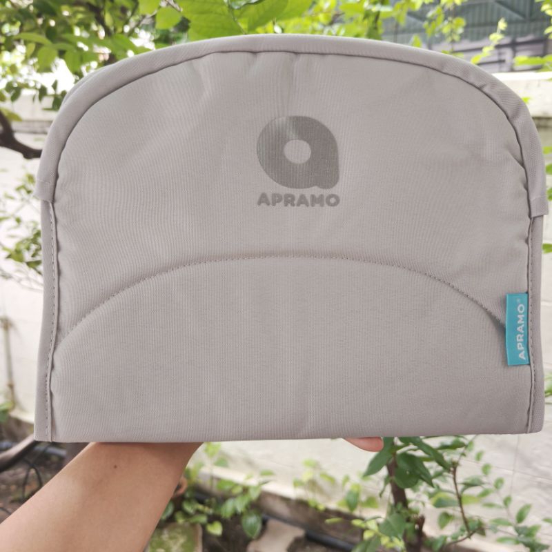 เบาะรองนั่งเก้าอี้เด็ก Apramo flippa โลโก้เก่า ราคาพิเศษ