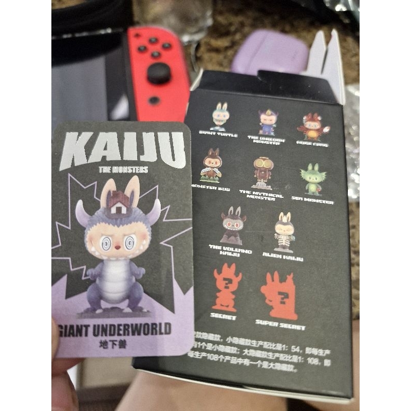 The monster Kaiju Labubu secrete ตัวซีเครท (พร้อมส่งค่ะ)