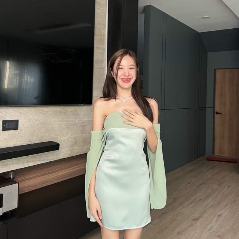 ส่งต่อ wendy dress เดรสใส่ไปงาน 🧃 แบรนด์ lama.official