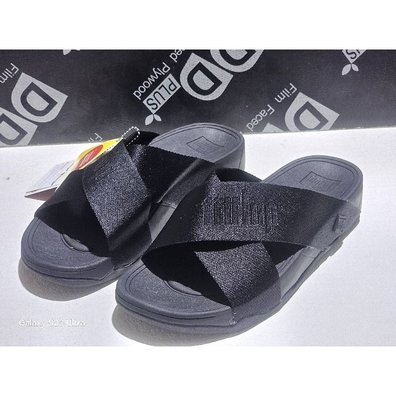 รองเท้าแตะ FitFlop เบานุ่มใส่สบายใส่ได้ทั้งหญิงทั้งชาย