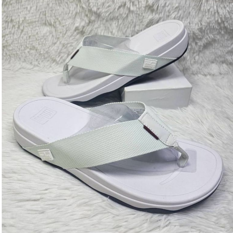 รองเท้าแตะผู้ชาย ผู้หญิง Fitflop รองเท้าเพื่อสุขภาพ แบบสวมตรงปก 100% ส่งของทุกวัน