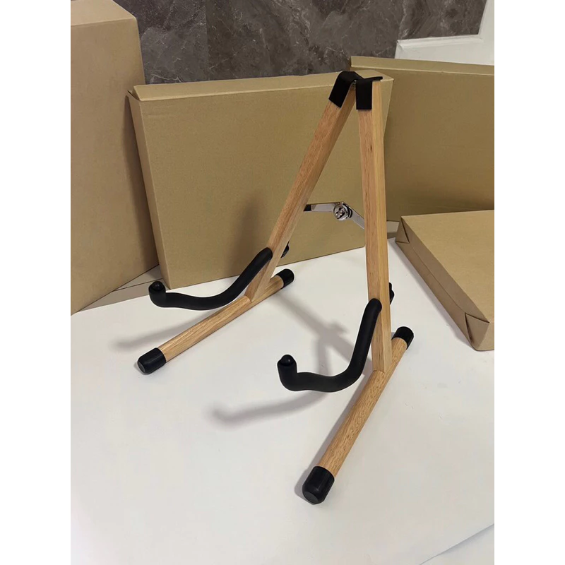 ขาตั้งกีตาร์ไม้เนื้อแข็งWood guitar standผลิตจาไม้เนื้อแข็งเคลือบเงาอย่างแข็งแรงทนทานใช้ได้ทั้งกีตาร์โปร่งและกีตาร์ไฟฟ้า