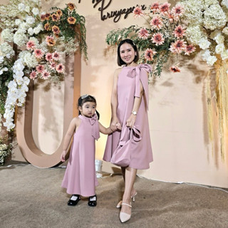 [ ส่งฟรี 🔥 ] ชุดครอบครัว ชุดออกงานแม่ลูก ชุดออกงานคู่ สีชมพู…