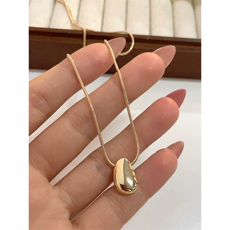 NLA สร้อยคอสไตล์คนเท่สำหรับผู้หญิง รุ่นใหม่สำหรับฤดูใบไม้ผลิและฤดูร้อน มีความหรูหราและเป็นเอกลักษณ์