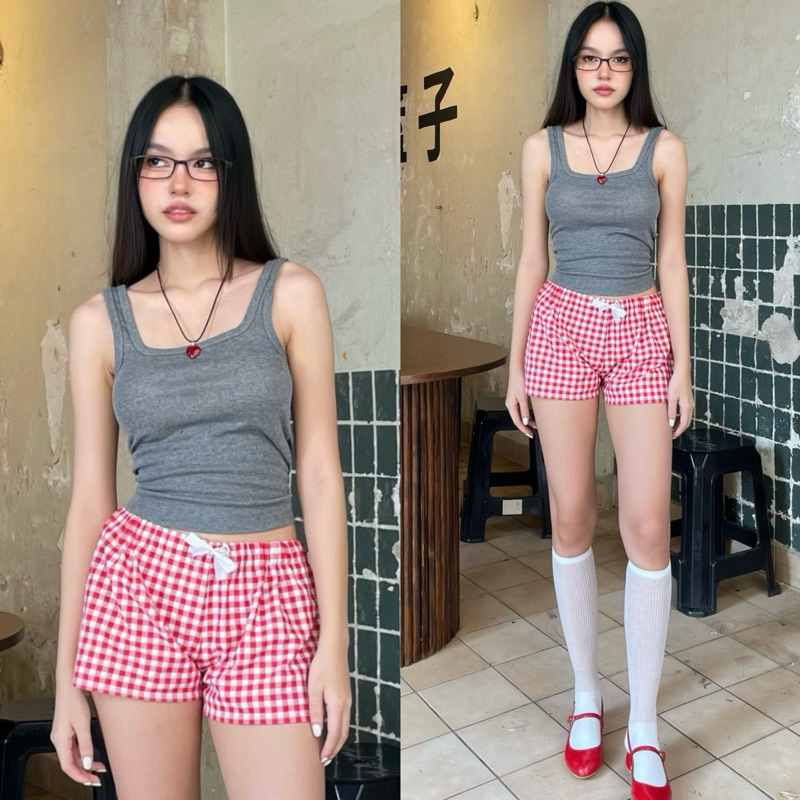baby short(red) : กางเกงขาสั้นเอวต่ำลายสก๊อต