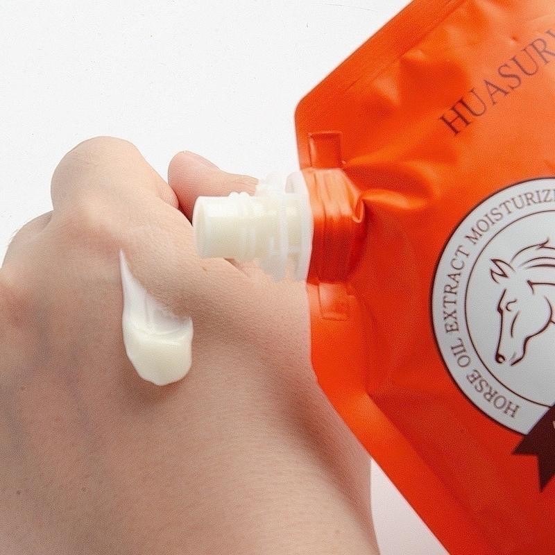 G167 HUASURV ครีมทามือ น้ำมันม้าสกัด บำรุงมือ ให้ความชุ่มชื้น ป้องกันการแตกร้าว 100g