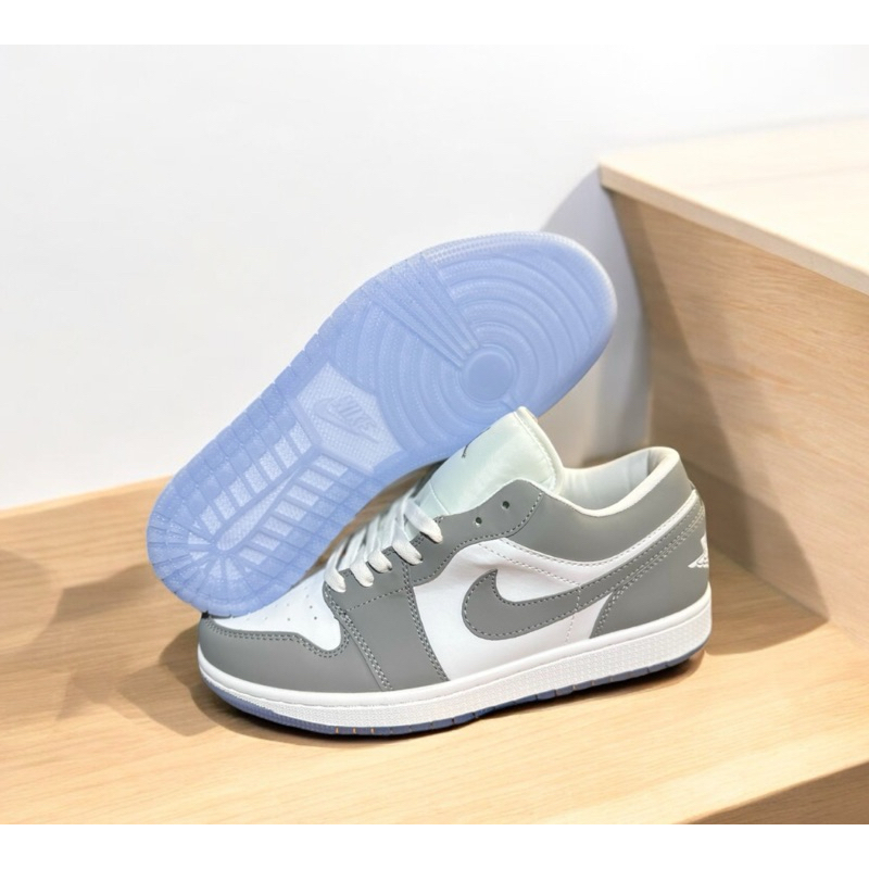 รองเท้าผ้าใบ AJ1 Wolf Grey Low มีกล่อง พร้อมส่ง FullBoxset 36-45