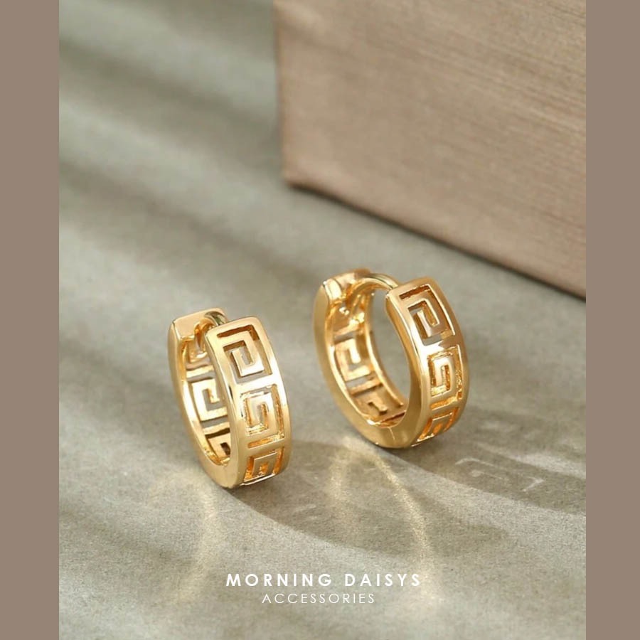 MORNINGDAISY ต่างหูห่วงก้านเงิน 925 ฉลุลาย