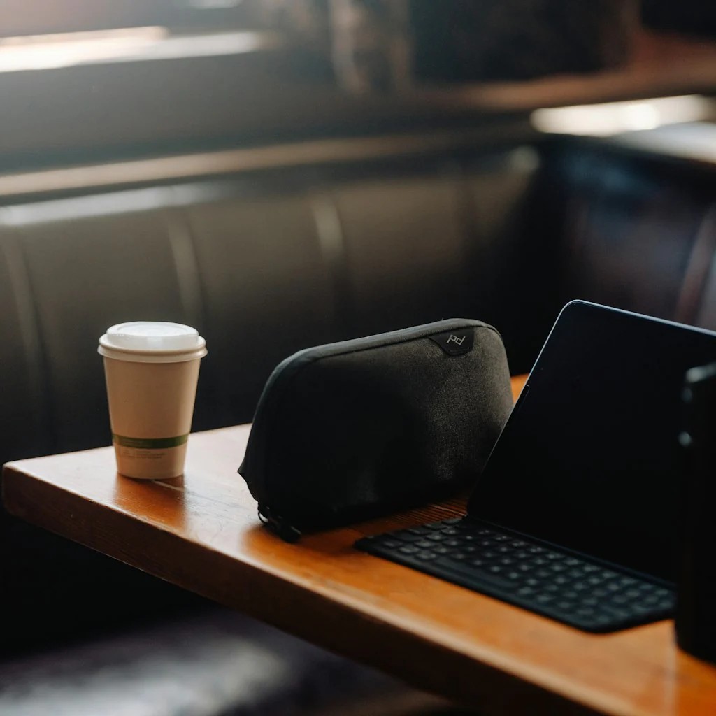 Peak Design Small Tech Pouch กระเป๋าจัดระเบียบอุปกรณ์ไอที