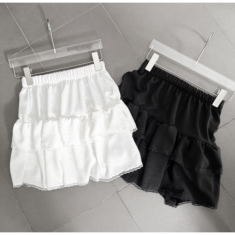 Vietnammm x skirt กระโปรงเวียดนามแต่งระบายเป็นชั้น พร้อมส่ง