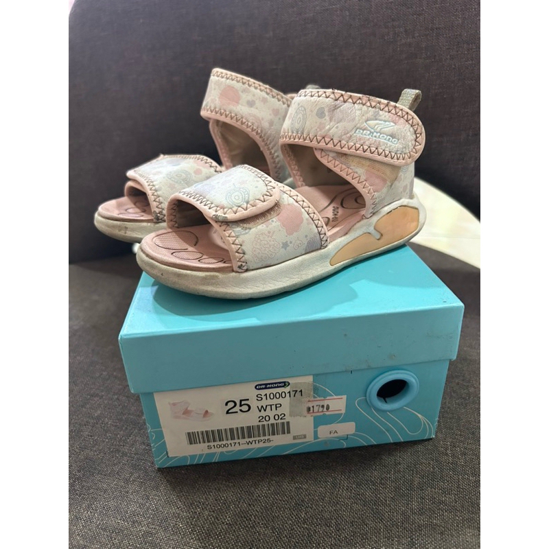 รองเท้าลำลอง Dr.Kong มือ 2