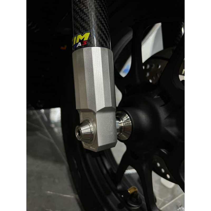 แกนล้อหน้าสำหรับจีออโน่ Giorno125/PCX/Lead สแตนเลส 304 แท้100%